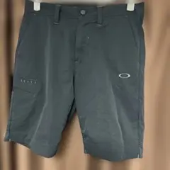 Oakley ブラック ショートパンツ
