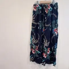 ネイビー フラワー柄 フローラル　ブラック　ワイドパンツ　花柄　海外古着