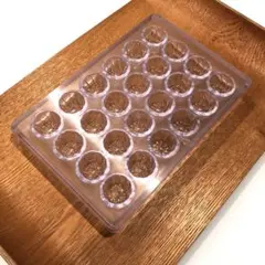 製菓用チョコレート型（小さいカヌレ）