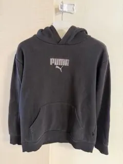 PUMA ブラック フード付きパーカー　150