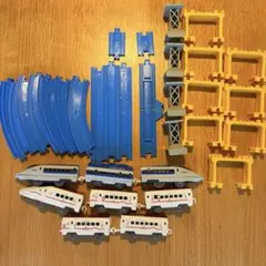 ダイソー プチ電車シリーズ 大量まとめ レール橋脚車両セット ダイソー プチ電車シリーズ 車両とレールセット 大量 まとめ売り