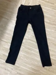 ブラックスリムフィットパンツ 140