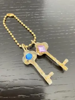 ハンドメイド レジン 鍵モチーフ キーホルダー 青と紫色