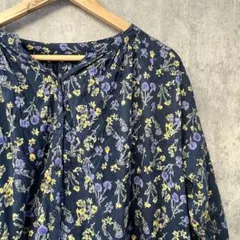 花柄長袖シャツ ネイビー　7-9分袖　L 綿100%