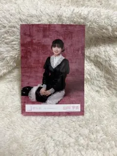 山川宇衣5thAnniversaryドレス