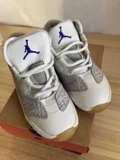 Item thumbnail for item 61a4ad3e-dc30-490f-b9d1-5645d0d8ab83