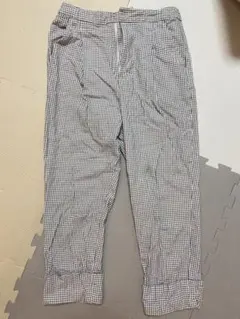 オフィスカジュアルパンツ