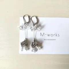 No.340　ラブラドライトと淡水パール*flower∴ピアス／イヤリング