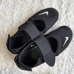 NIKE エアリフト　22センチ