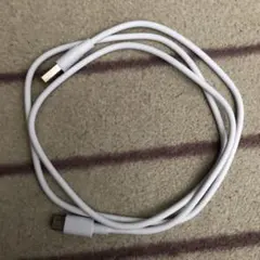 USB-A to USB-C 充電ケーブル ホワイト