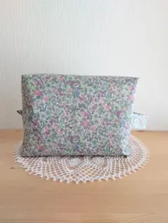おむつポーチ　ハンドメイド　ラミネート