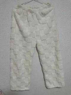 白色 もこもこ ルームパンツ 裏起毛 あったか パジャマ 部屋着 冬用