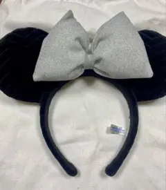 【美品】ミニーちゃんカチューシャ キラキラリボン（銀）