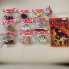消しゴム9個としキーホルダーとシールのサムネイル