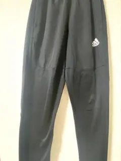 adidas ジャージパンツ 黒