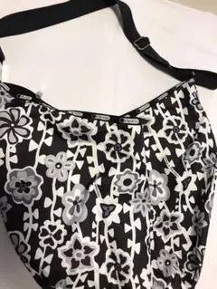 大きめ ショルダーバッグ