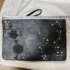 Item thumbnail for item e2017b98-5ab8-4d56-8610-5c4d90722578