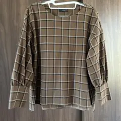 modify ブラウン チェック柄 バルーンスリーブブラウス