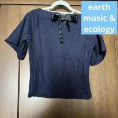 earth music&ecology ネイビーTシャツ　リボン付きのサムネイル