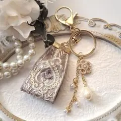 ⭐3085⭐❣️大人可愛い華やかアクセ❣️オリジナル✴一点物インド刺繍キーホルダ