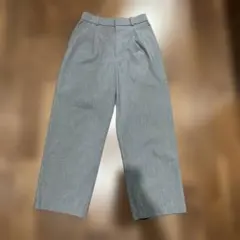 ユニクロ　タックワイドパンツ　グレー　M