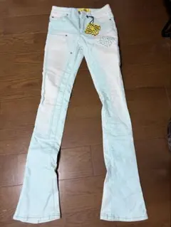 GUAPI フレアデニムパンツ ライトブルー　サイズ28