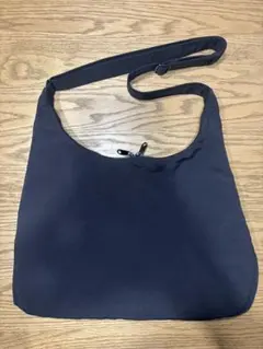 黒 ナイロンショルダーバッグ