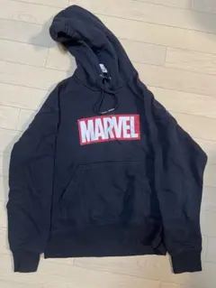 GU MARVEL 黒パーカー　フード付き