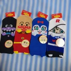 新品　アンパンマン　レディース靴下　４点セット