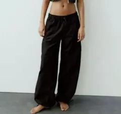 zara パラシュートパンツ ブラック M