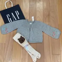 新品　タグ付き　ベビーギャップ　くまさんタイツ　花柄刺繍　バルーンカーディガン