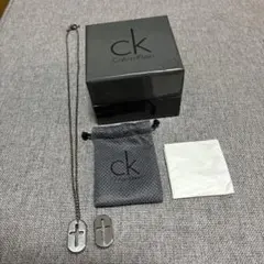 箱なし　Calvin Klein ネックレス クロスモチーフのサムネイル