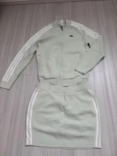 adidas レディース　ゴルフウェアセットアップ