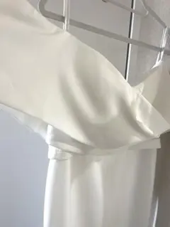 ウェディングドレス　オフショルダードレス