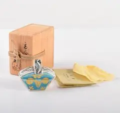 茶道具　九谷焼　中村梅山作　香合　共箱　M　R4915 茶道具 九谷焼 中村梅山作 香合 共箱 M R4915 2025年最新】中村