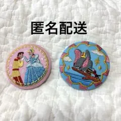 ディズニー刺繍缶バッジ2個セット　シンデレラ　ダンボ