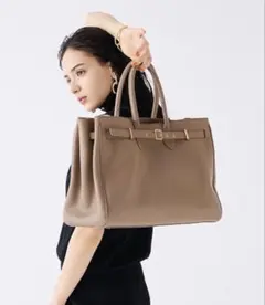 Mila Owen ミラオーウェン バックルベルトトートバ ッグのサムネイル