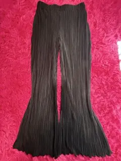 プリーツ フレアパンツ
