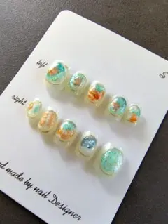 現品　オーロラグラデーション　虹色　ネイルチップ　ニュアンス　ショートネイル