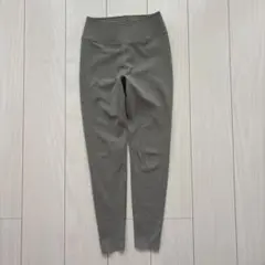 UNIQLO エアリズム　ヨガパンツ　レギンス　Sのサムネイル