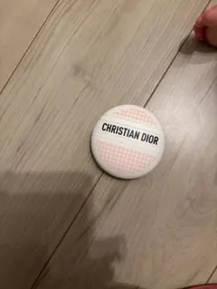 Christian Dior ハンドクリームのサムネイル