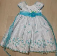 フォーマルドレス 100㎝110cm ホワイト 水色刺繍 コストコ