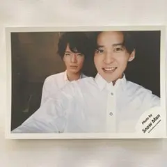 深澤辰哉 目黒蓮 SnowMan 公式写真 セルフィー