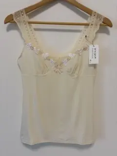 【新品】PARFAGE キャミソール アイボリー レース　ワコールのサムネイル