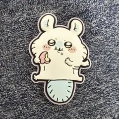 【ちいかわ】モモンガ　マグネット　ガチャのサムネイル