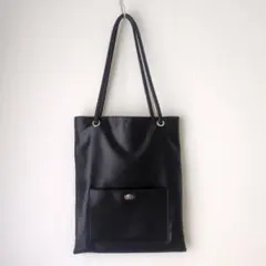 LAKOLEラコレ フェイクレザー縦型トートバッグ　ブラックのサムネイル