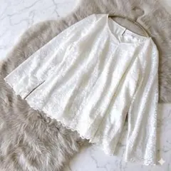 美品✨MAKELET LYON 総レースブラウス 38 /M 白 Vネック 上品のサムネイル