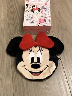 ミニーのシークレットおでかけセット　ディズニーストア　ポーチ