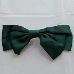 ダークグリーン リボンヘアアクセサリー未使用に近い美品ハンドメイド表記あり柔らか