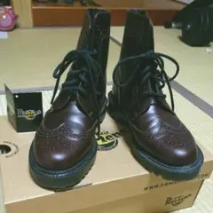 廃盤。極美品。ドクターマーチン ウィングチップブーツ